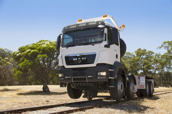 Road Rail Vehicle for Mast Erection and Shunting Operations