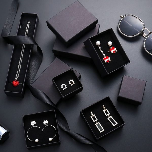 5 Earring Packaging Helps to Boost your Business