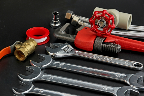 Important Tool Kit Essentials for Plumbers
