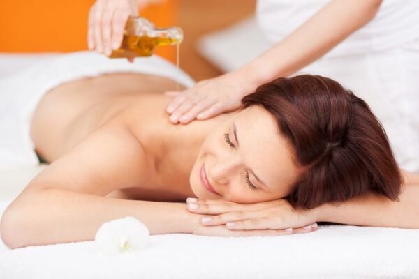 How Do Dubai’s Hotel Massage Centers Guarantee Comfort and Luxury?
